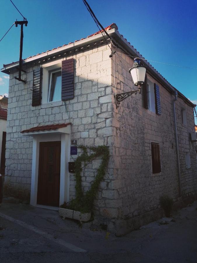 Apartamento Stone House Slatine Exterior foto